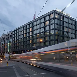 **** Hotell Warwick Schweiz