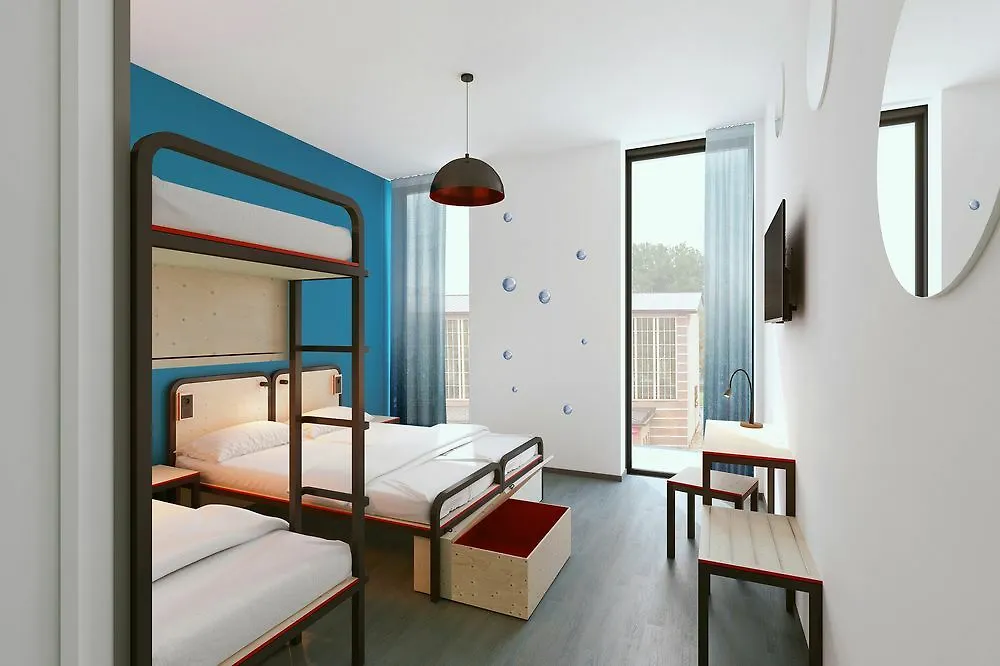 Meininger Hotel Amsterdam Amstel 3*,  Netherlands